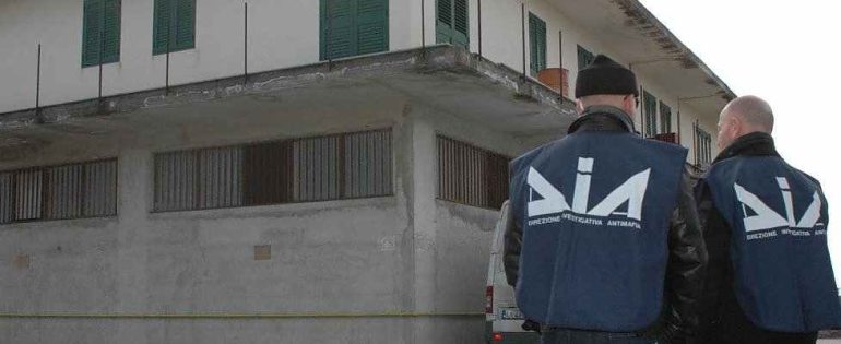 Arzano è cosa nostra: da Milano la nuova mafia, iniettati nel circuito dell’edilizia e della produzione illegale milioni di euro