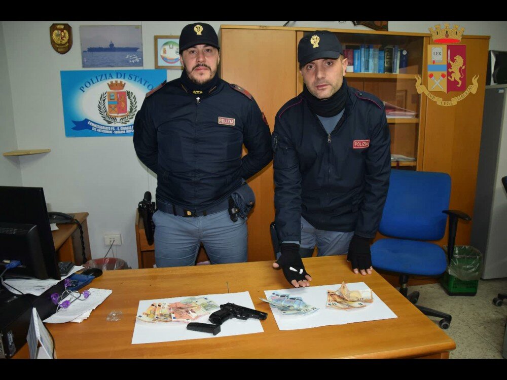 San Giorgio, in giro per acquistare cocaina con la pistola nascosta in auto: arrestato