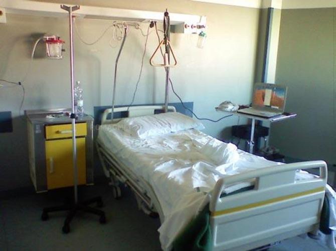 Paziente muore mentre fuma, a fuoco il letto dell’ospedale
