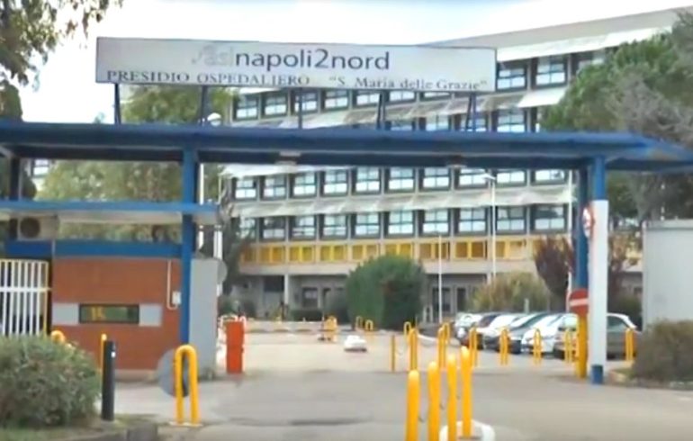 In ospedale a Pozzuoli per un visita chiede una sigaretta e al ‘no’ ferisce agli occhi un 41enne