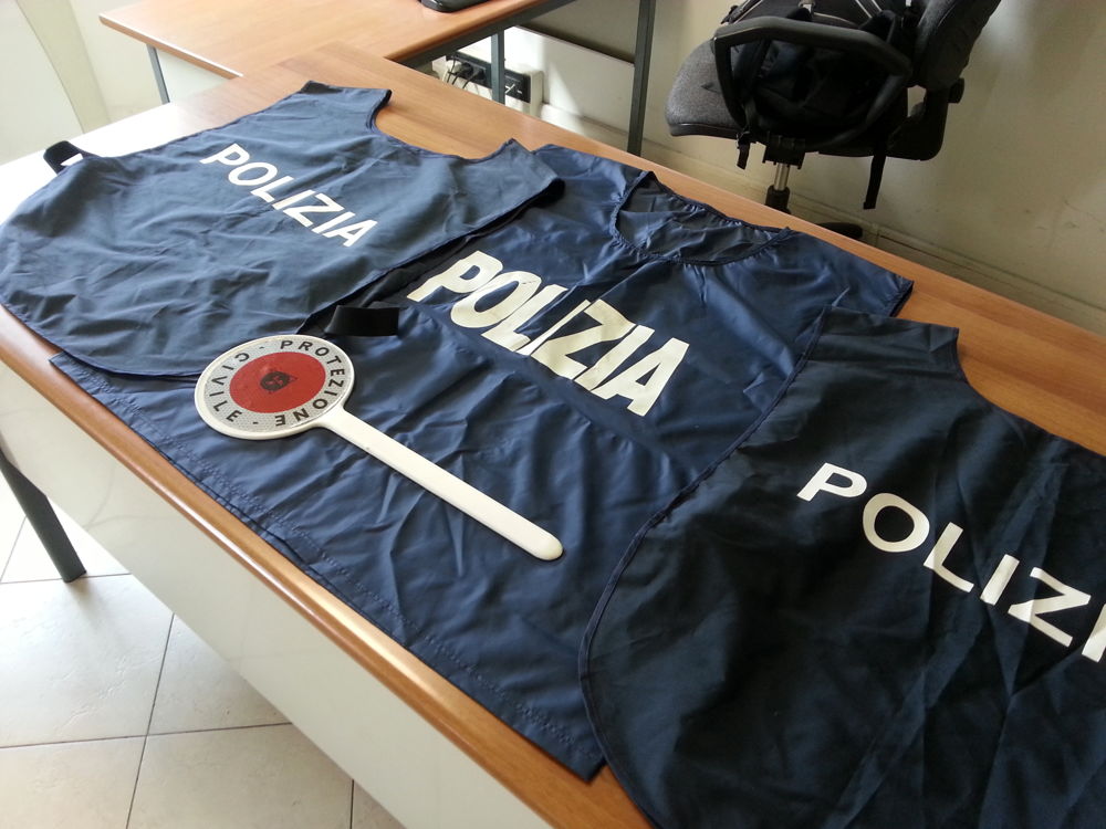 Usavano le pettorine della polizia per compiere furti nel Cilento: arrestati 4 napoletani
