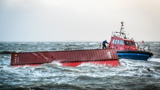 Migranti: de Magistris invia il vicesindaco Napoli a Malta