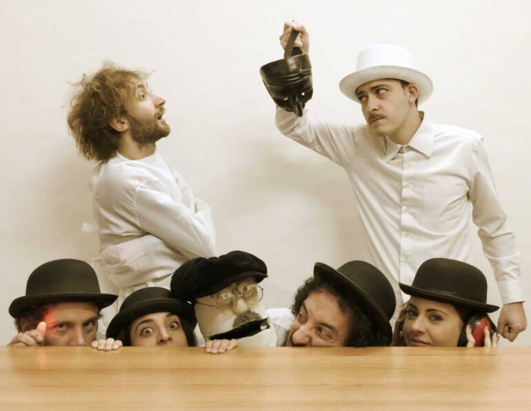 Al Teatro TRAM una giocosa teatro-terapia con Don Fausto. Testo e regia di Vittorio Passaro