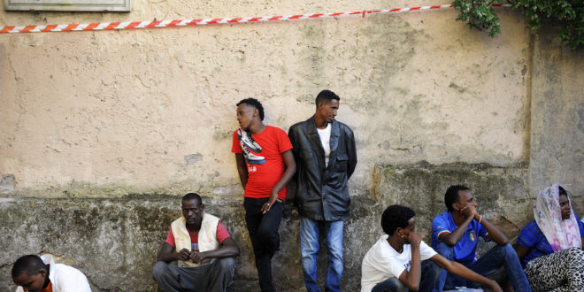 Migranti, indagine sullo Sprar di Caserta: 7 indagati
