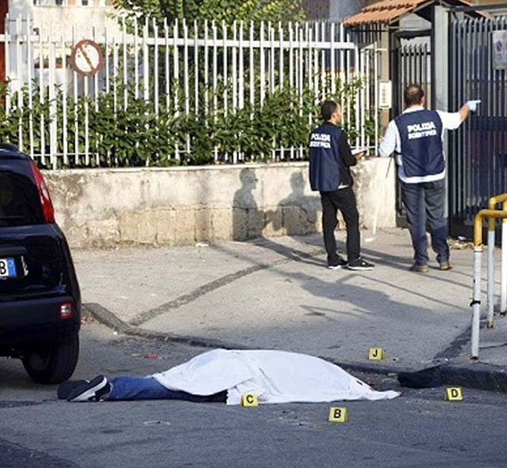 ‘Non è lui’, ma gli avevano già sparato: i pentiti parlano delle vittime innocenti della terza faida di Scampia