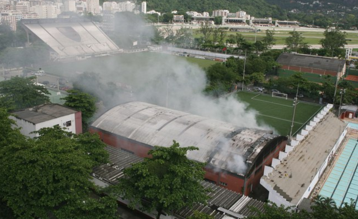 Rio, incendio devasta centro sportivo: morti 10 baby calciatori