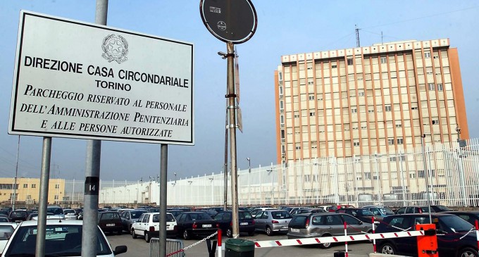 Incendio nel carcere di Torino: tensione tra i detenuti