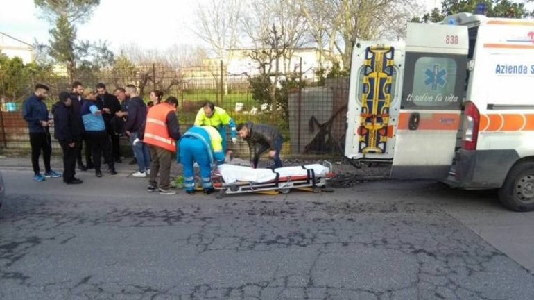 E’ caccia al pirata della strada che ha travolto e ucciso i due migranti regolari sulla Statale 7bis