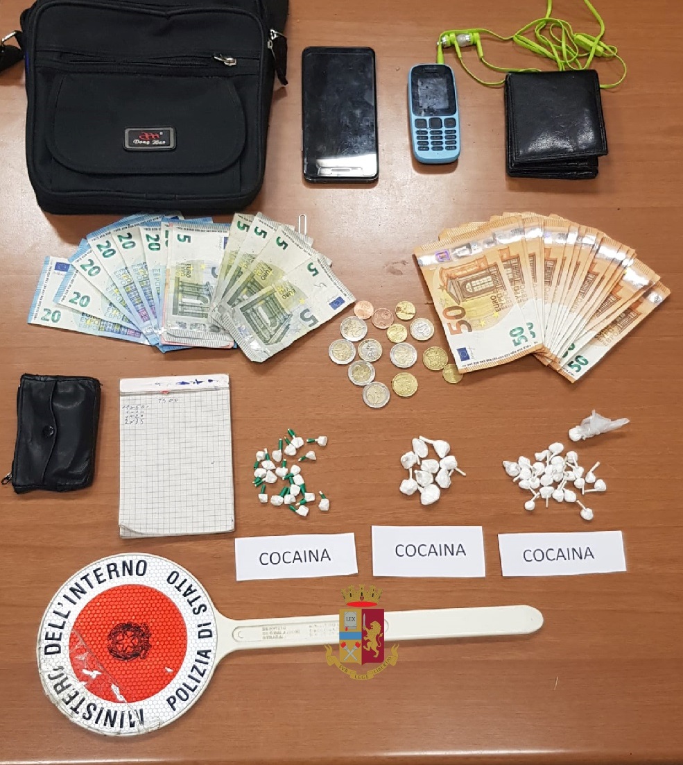Portici, nasconde la droga in macchina: arrestato 45enne