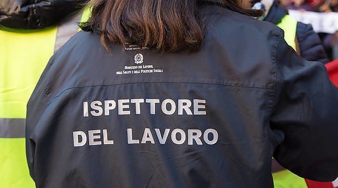 Movida & lavoro nero: in provincia di Caserta l’ispettorato sospende 352 aziende nel 2018