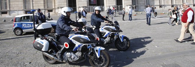 Napoli, controlli a tappeto nel quartiere Vomero: la polizia municipale sanziona i negozianti