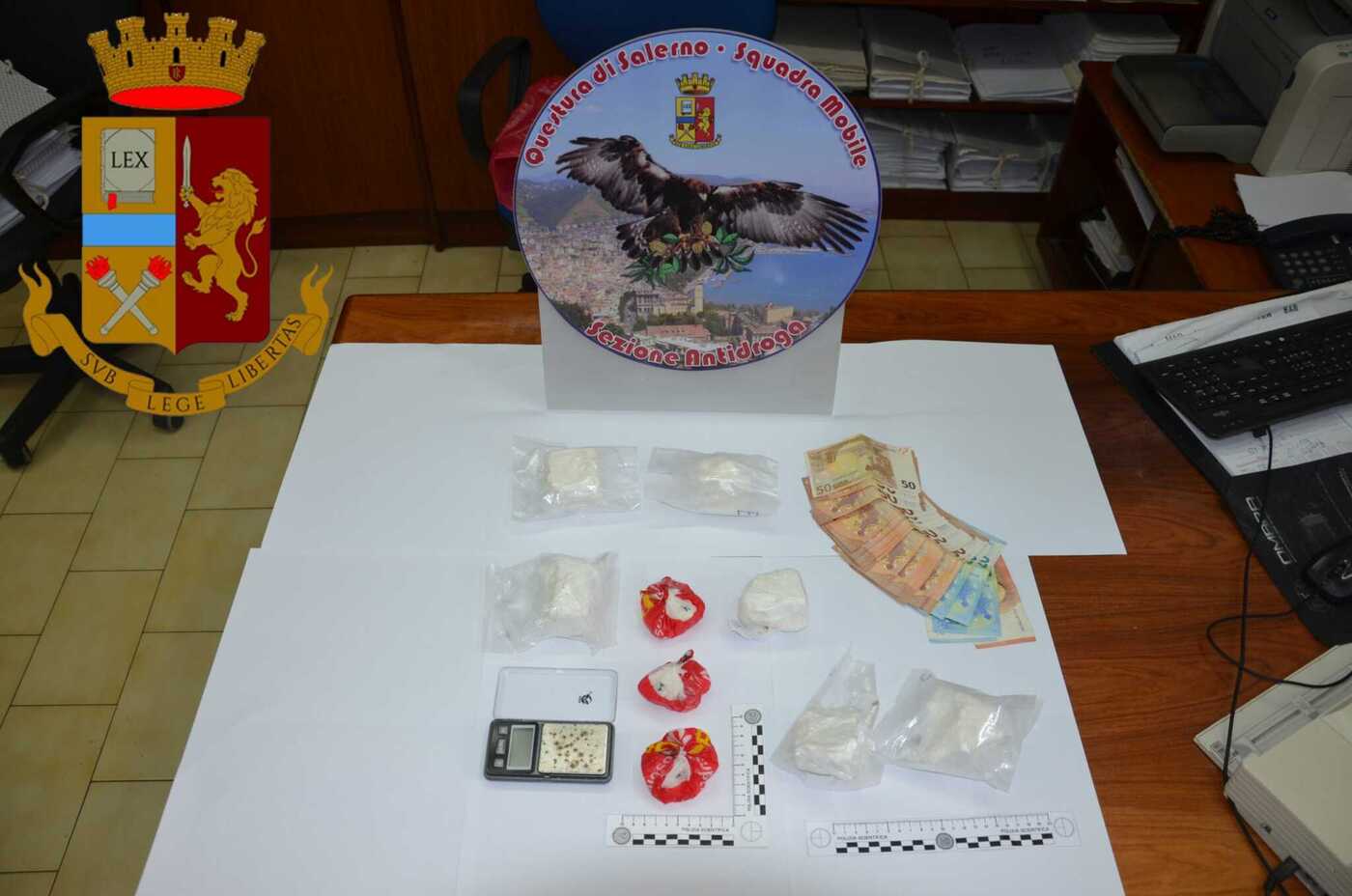 Salerno, arrestata una coppia: sequestrati 700 grammi di coca purissima