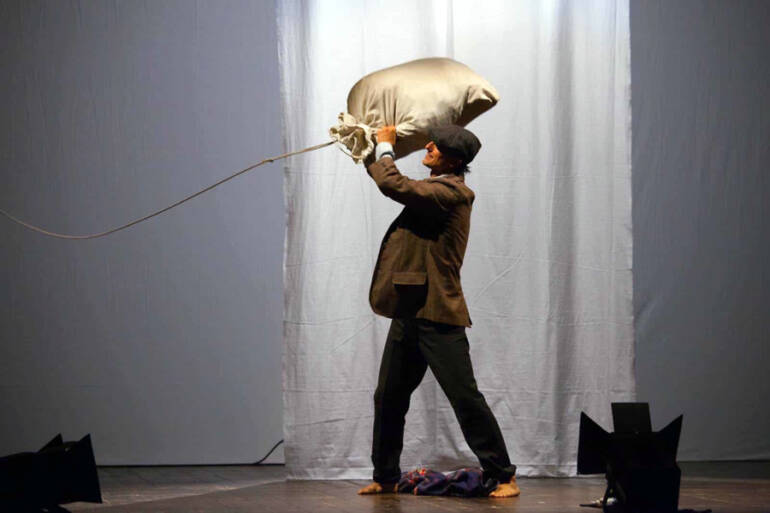 Maurizio Igor Meta al Teatro Nuovo di Napoli con ‘Ellis Island’. Venerdì 15 marzo ore 21.00