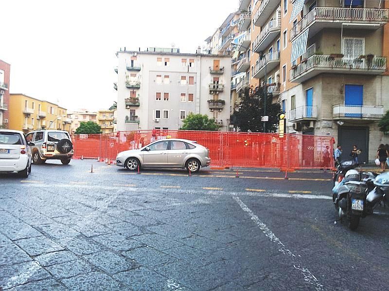 Napoli, la collina dice basta a cantieri e scavo