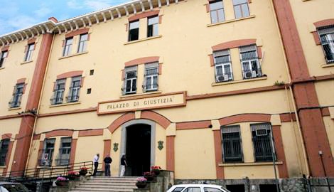 Associazione a delinquere e frode fiscale: 10 arresti nel Salernitano