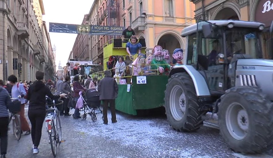 Bologna, è morto il piccolo Gianlorenzo caduto da un carro durante la sfilata di Carnevale