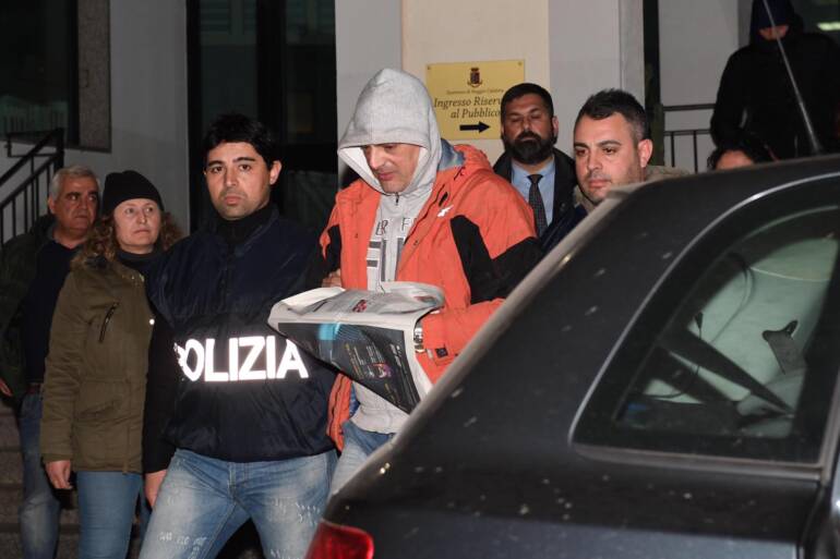 Il marito tentò di bruciarla viva a Reggio Calabria: il racconto di Maria Antonietta a ‘Chi l’ha visto?’