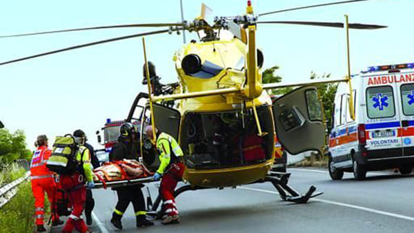 Incidente sulla Provinciale nel Casertano, 16enne trasportato con l’eliambulanza in ospedale