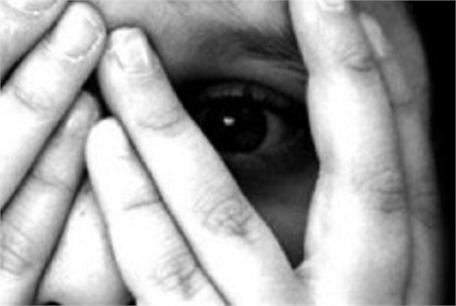 Accusati di ‘sadismo’ sulla figlioletta di 3 anni: fermata coppia del Casertano