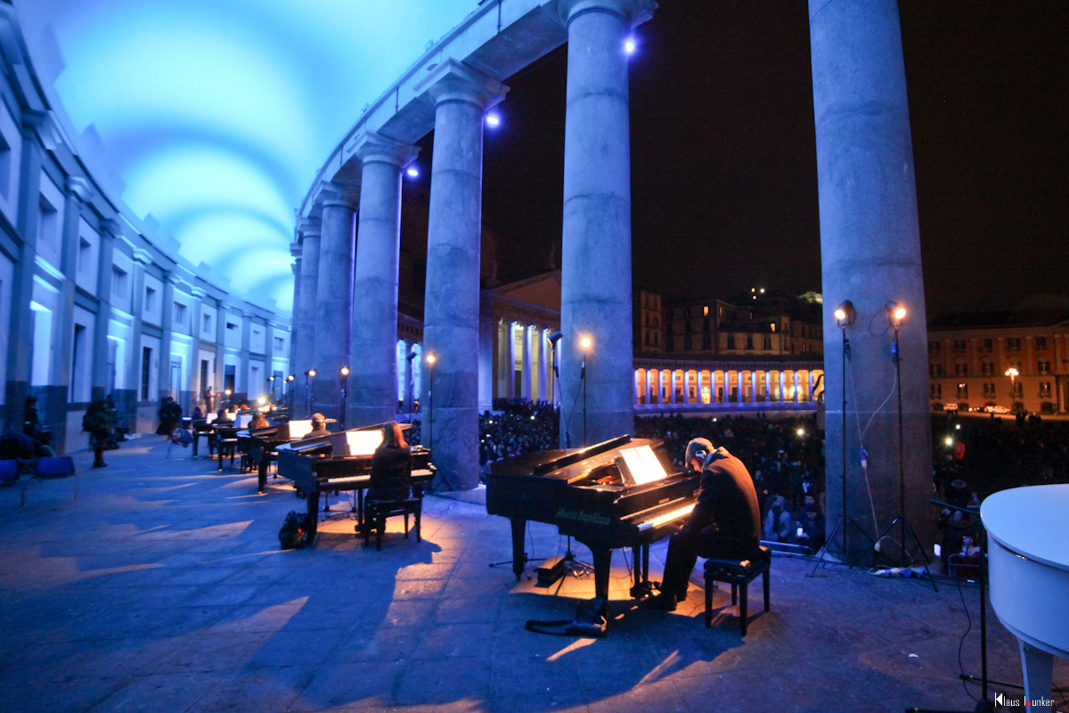 Piano City Napoli: 21 pianoforti in piazza del Plebiscito per il grande concerto di venerdì 5 aprile