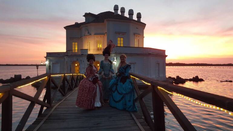 Risate e spettacolo alla Casina Vanvitelliana con ‘La casina del Re Lazzarone’