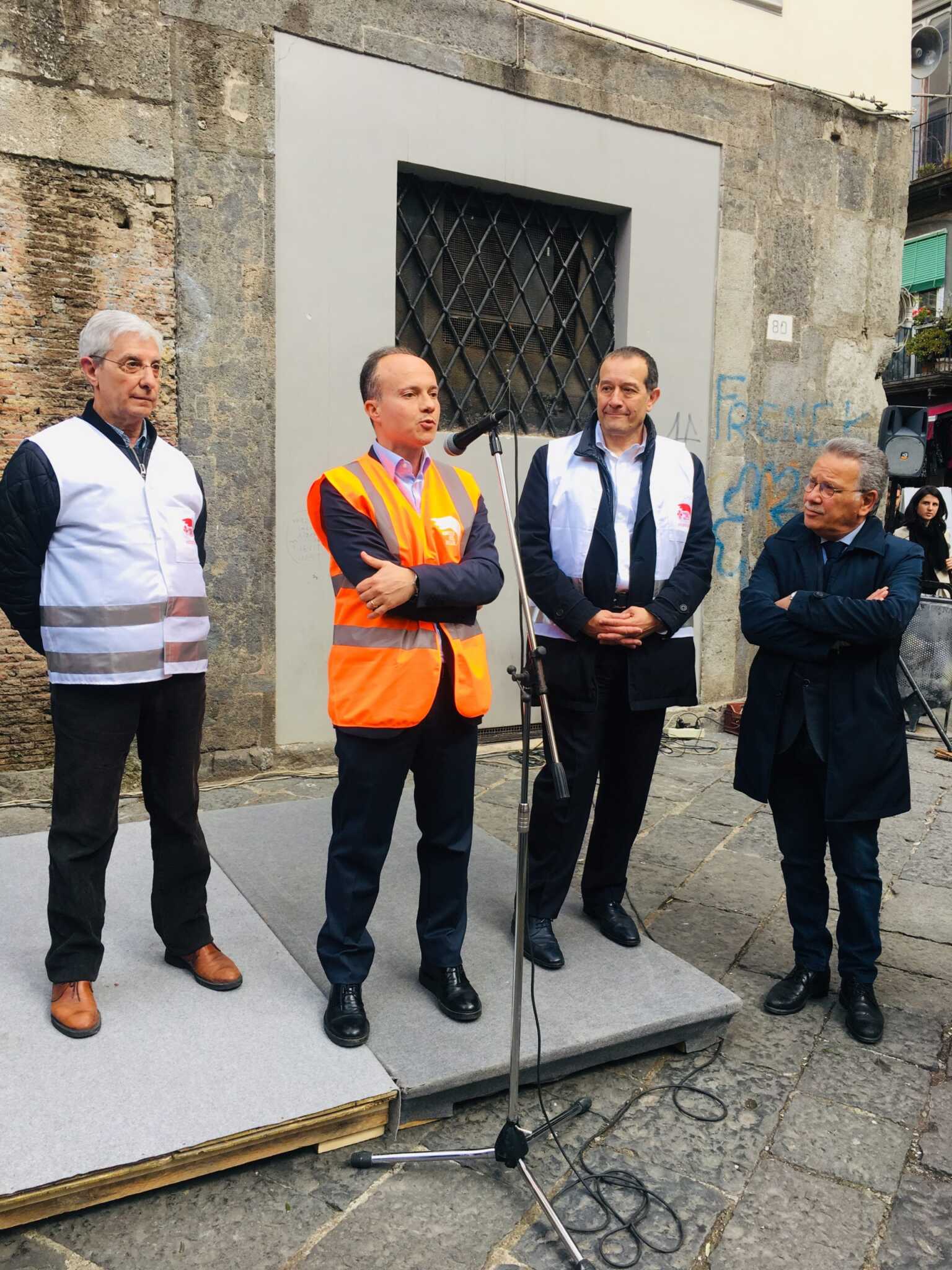 Napoli, Municipalità IV: Perrella, “pulizia straordinaria Campanile San Lorenzo è solo l’inizio”