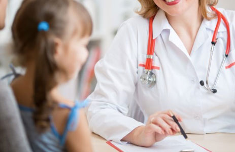 Coronavirus, i pediatri Fimp: ‘Concordare le visite al telefono’