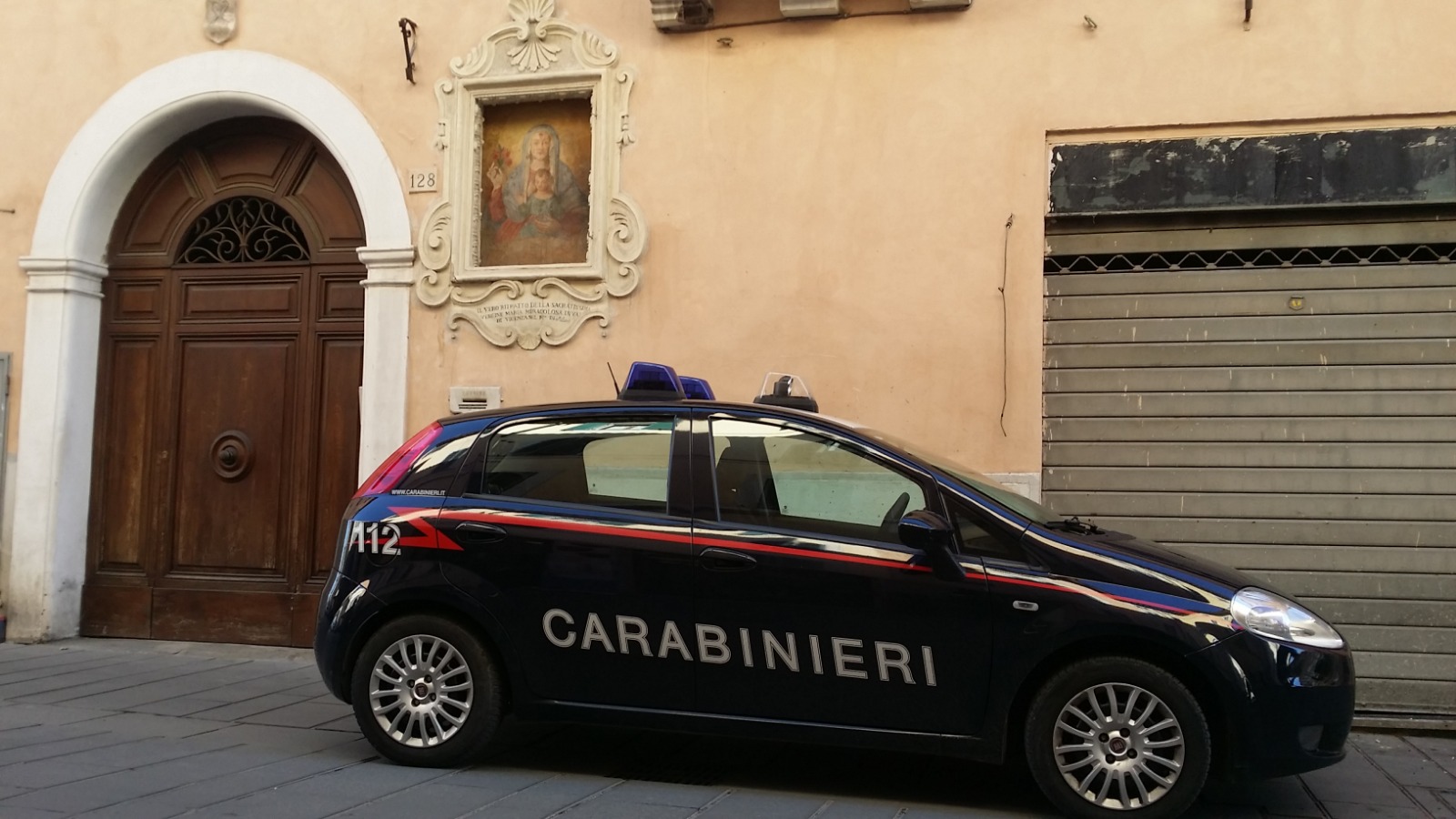 Arrestata dai Carabinieri una coppia per possesso di crack e cocaina