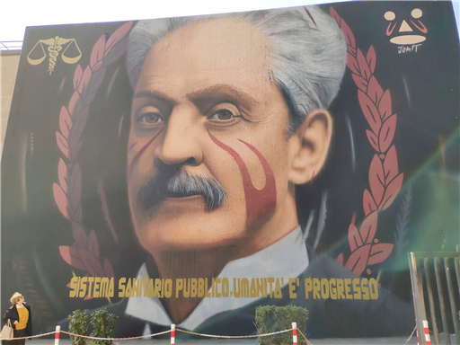 Napoli, Jorit: ‘Il viso di Cardarelli è un messaggio di lotta per il diritto alla sanità pubblica’