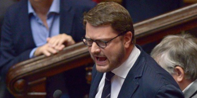 Castellammare, Migliore in Parlamento accusa: ‘Il fratello del presidente del consiglio aveva schede telefoniche del clan’