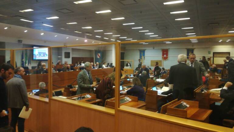 Terzigno, abusivi ‘incolpevoli’ la Regione approva la mozione. Cesaro: “Intervenga Roma”