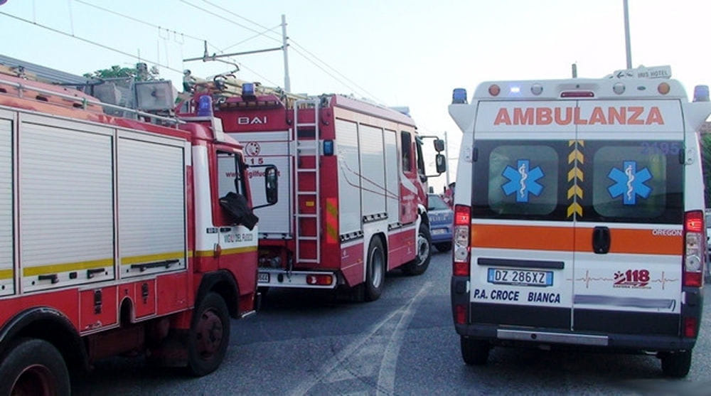 Incidente tra due furgoni e un bus: muore 40enne salernitano