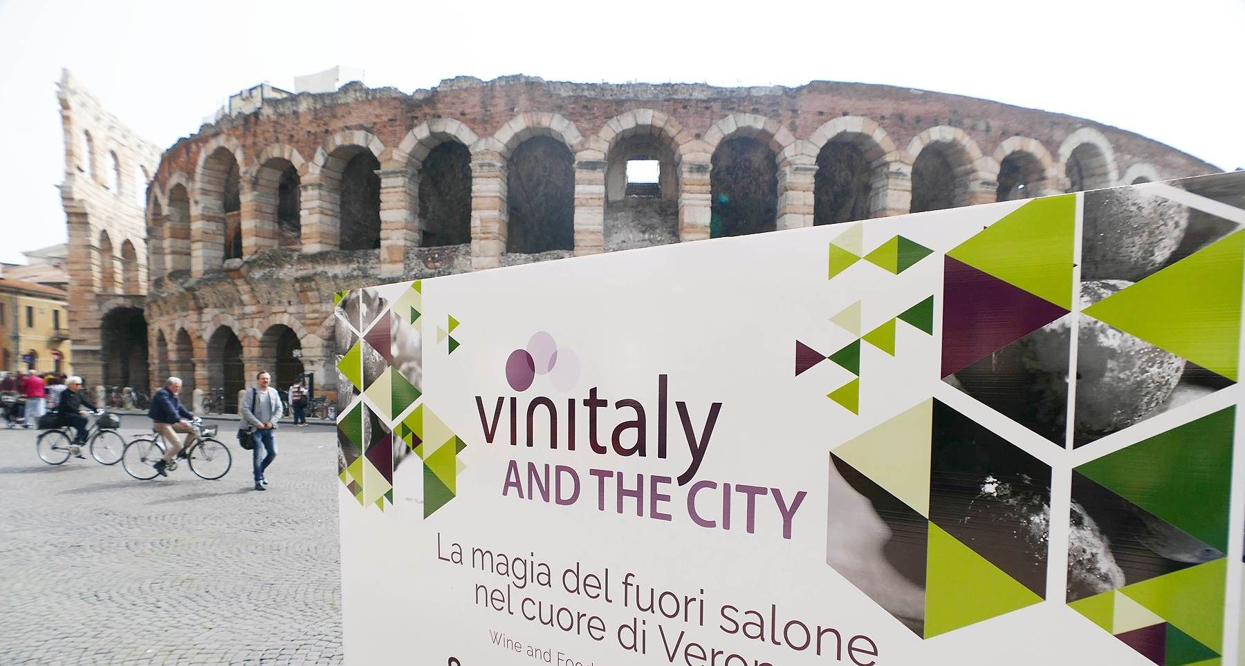 Bagarini napoletani a Vinitaly di Verona: foglio di via obbligatorio per sei persone, Daspo per un veronese