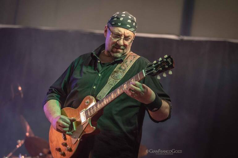 DROP si sposta al Post per l’estate: sabato musica live con i Senza Resa e Andrea Braido