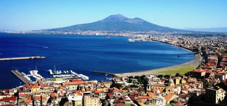 Castellammare, il pentito: ‘Convocammo i gestori dei lidi balneari e chiedemmo 10mila euro ad ognuno di loro’