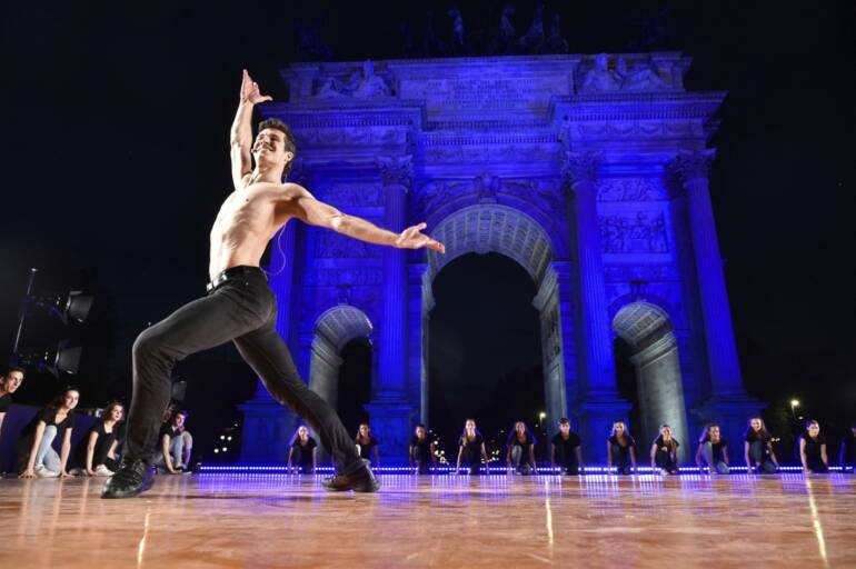Roberto Bolle torna a Napoli, l’assessore alla Cultura Nino Daniele gli rivolge un sincero ringraziamento