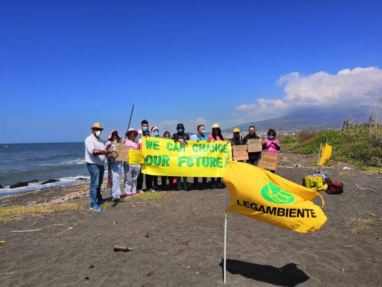 Flash mob di Legambiente a Foce Sarno: situazione critica