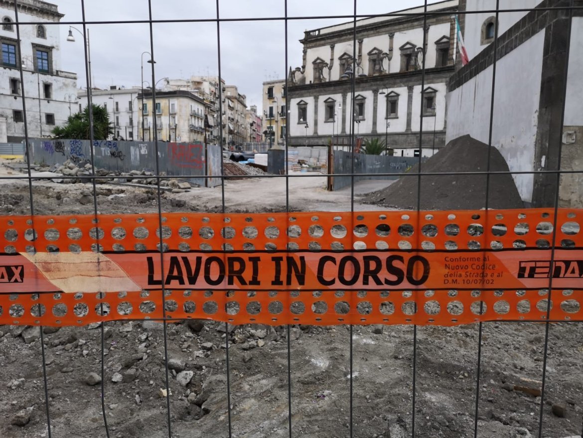 Napoli, il cantiere di Porta Capuana chiuso per racket riaprirà lunedì