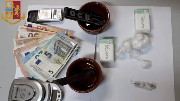 Supermercato della droga in casa: arrestato 46enne