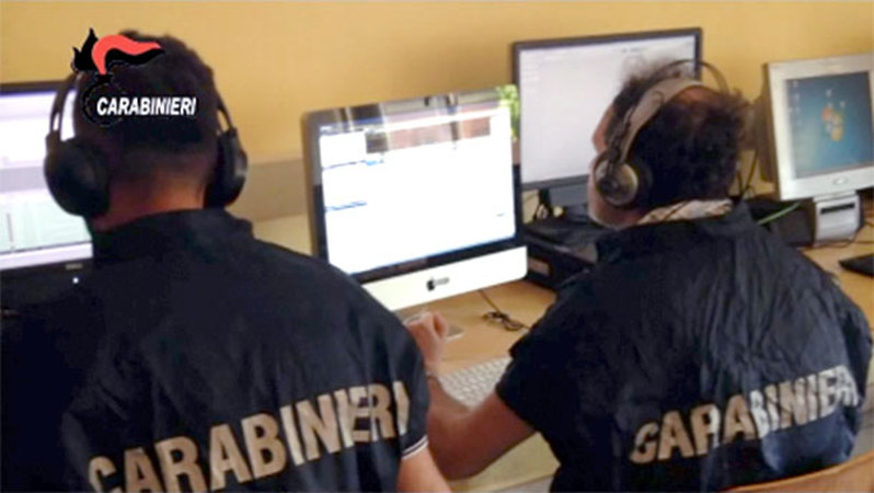 Supermarket della droga in casa: 22enne incastrato dalle telefonate