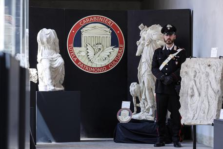 Recuperati 211 reperti e opere d’arte dal valore di 850 mila euro. L’attivita’ dei carabinieri nel 2018
