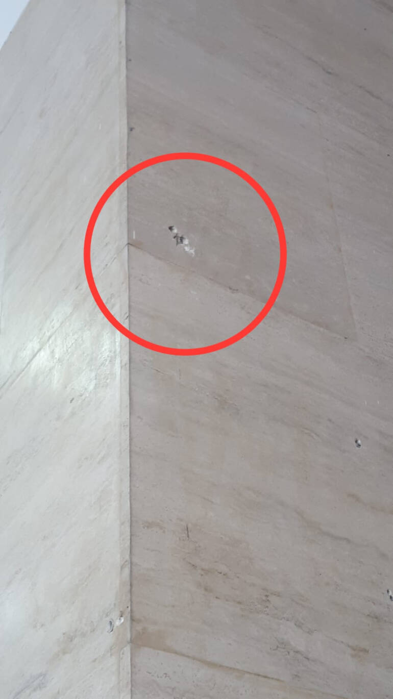 Napoli, agguato in ospedale: erano in quattro. Una telecamera ha ripreso la scena