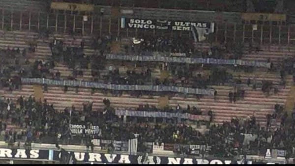 Striscione contro Belardinelli, il tifoso dell’Inter morto a Milano: il Napoli multato per 10mila euro