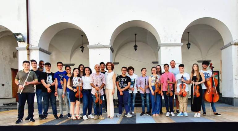 Castellammare. L’orchestra “Nuovi Orizzonti” debutta al Teatro Karol