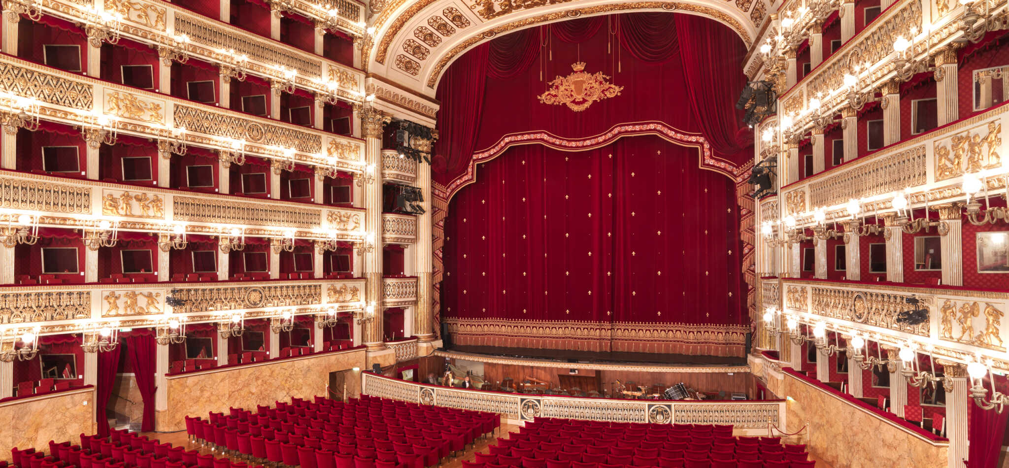 De Luca conferma i fondi per il Teatro San Carlo per evitare la chiusura