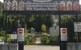 Malmenati e rapinati in casa, a Mercato San Severino: una delle vittime finisce in ospedale