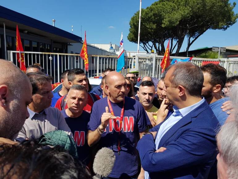 Vertenza Whirlpool, de Magistris: ‘Il Governo dimostri la sua autorevolezza’