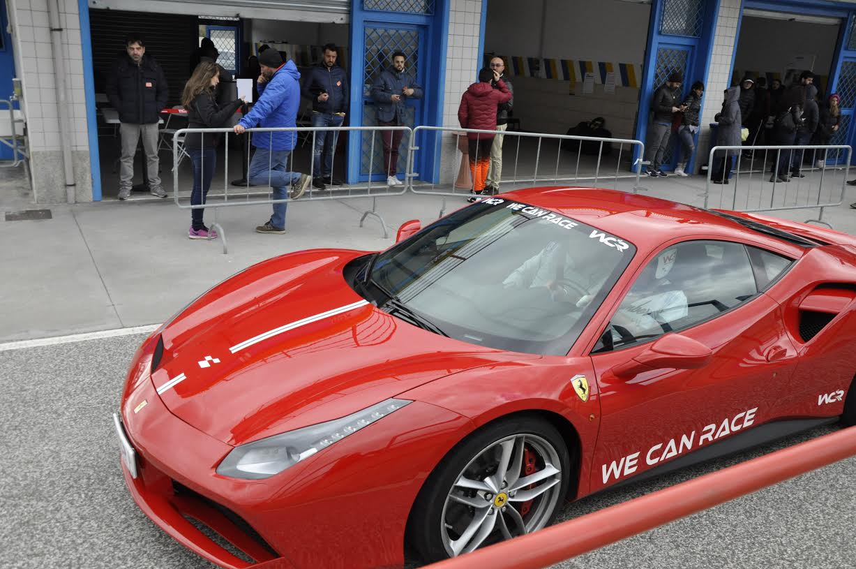 Tutti alla guida di Ferrari e Lamborghini all’Autodromo Gianni de Luca di Airola sabato 22 giugno