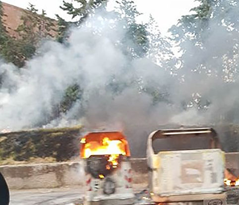 Proseguono i disagi legati alla raccolta a Napoli e provincia, aumentano gli incivili e i delinquenti che danno fuoco ai cumuli di rifiuti