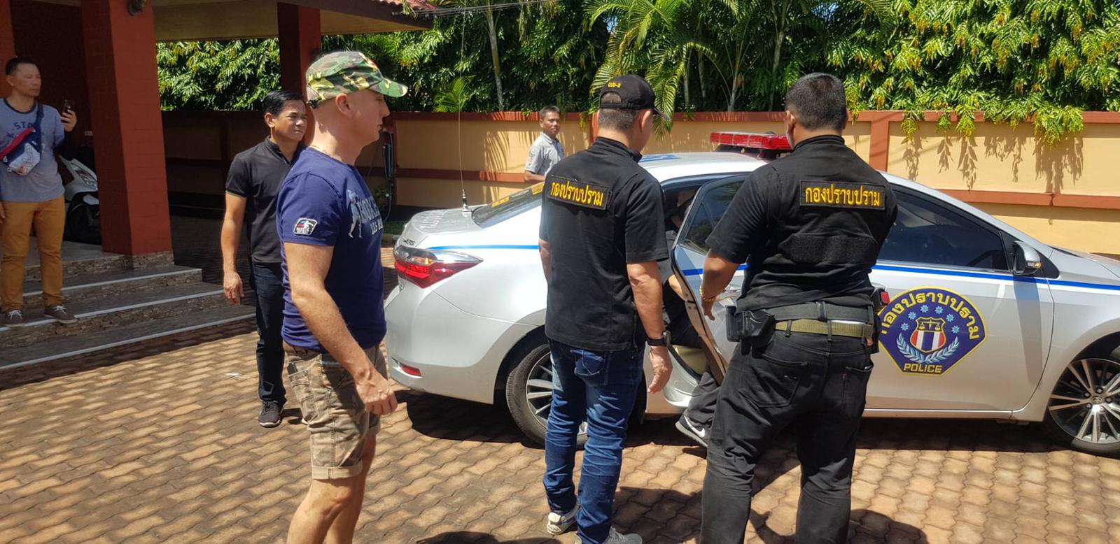 Arrestata in Thailandia coppia di latitanti italiani: avevano truffato anche George Clooney